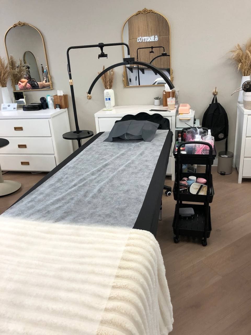 Lash Studio Workspace